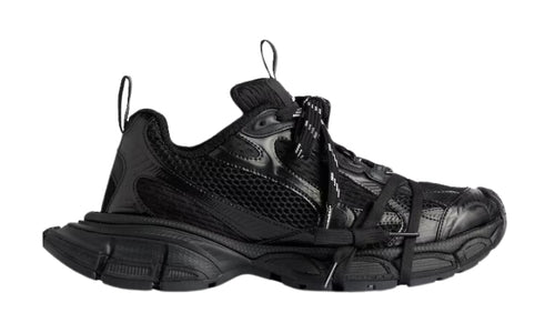 3XL Trainers in Black