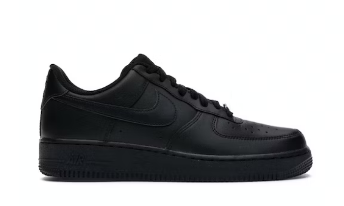 Nike 07 nere