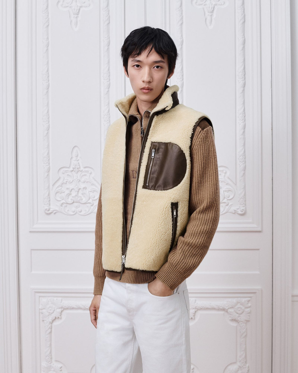 DiorAlps Montaigne Shearling Gilet — Beige — view 2